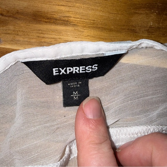 Express Sheer White Kimono with tie and silver details with Ruffles Size Medium - Picture 3 of 3